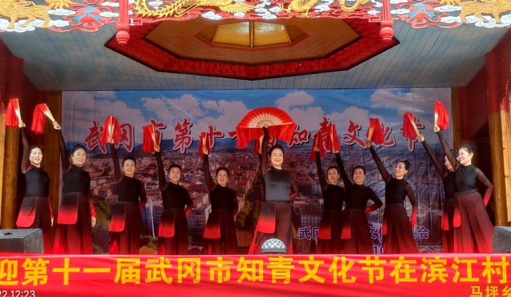 13 苍穹唤.jpg