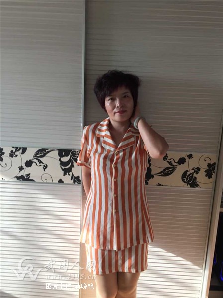 妈妈做的橙条套裙