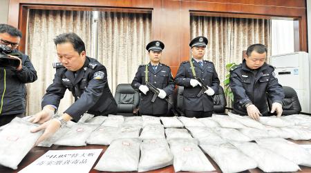 邓家铺猪场制毒案被揭开，缴获223公斤毒品