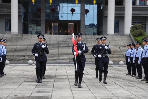 武冈市直部门单位举行国庆升国旗仪式喜迎中华人民共和国77周年华诞