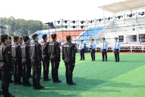 沙场秋点兵，关怀励警心|武冈公安实战练兵正当时