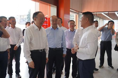 湖南省政协调研组走进武冈乡乡嘴 助力特色食品产业提质升级