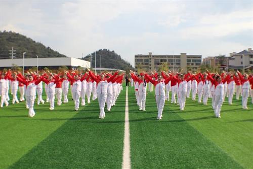 舞动千年王城 乐享健康重阳——武冈市举办重阳节广场舞展演活动