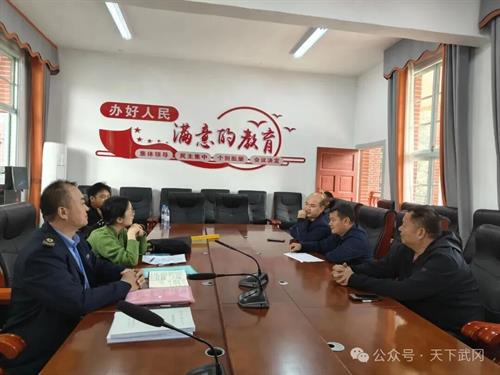 武冈市疾控中心（卫监局）“双随机”抽查及秋季城区学校、幼儿园卫生监督执法工作