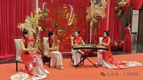 积善之家必有余庆  ——贺曾府世伯九秩、世伯母八秩双寿